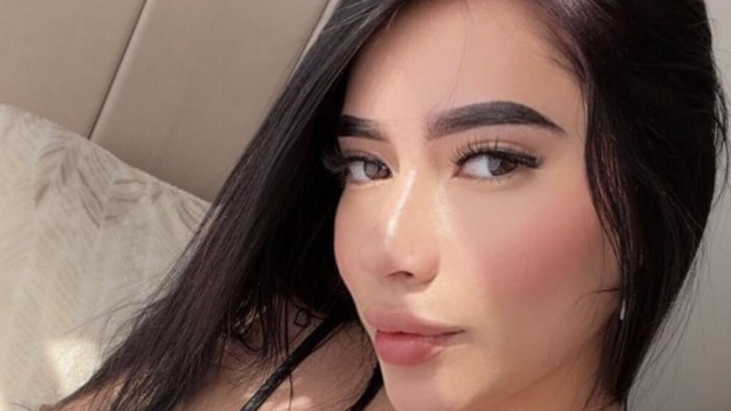 AnnaTaylo