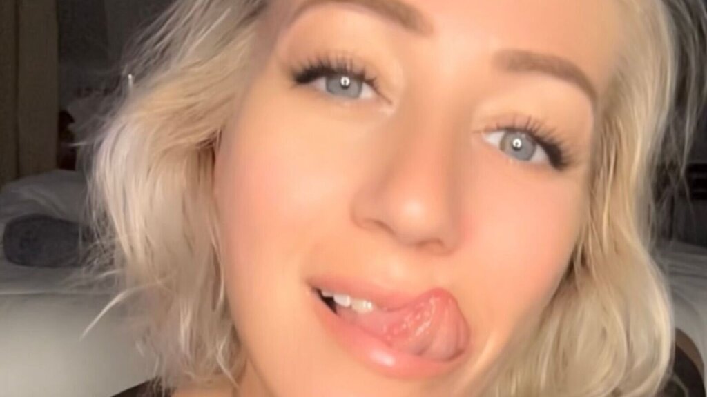 AlessaBee
