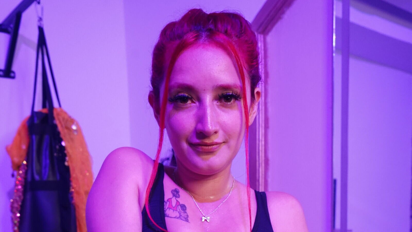 SharaTomsonn